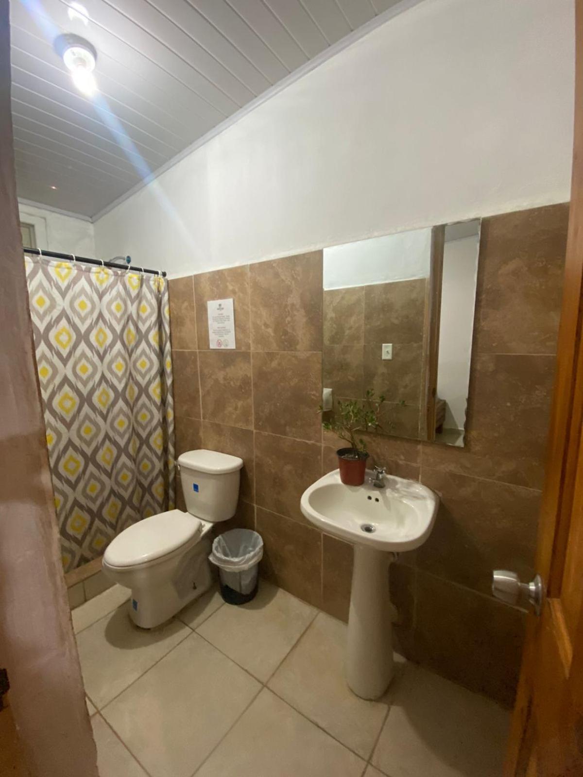 Hostel Travelers Chitre Exterior photo